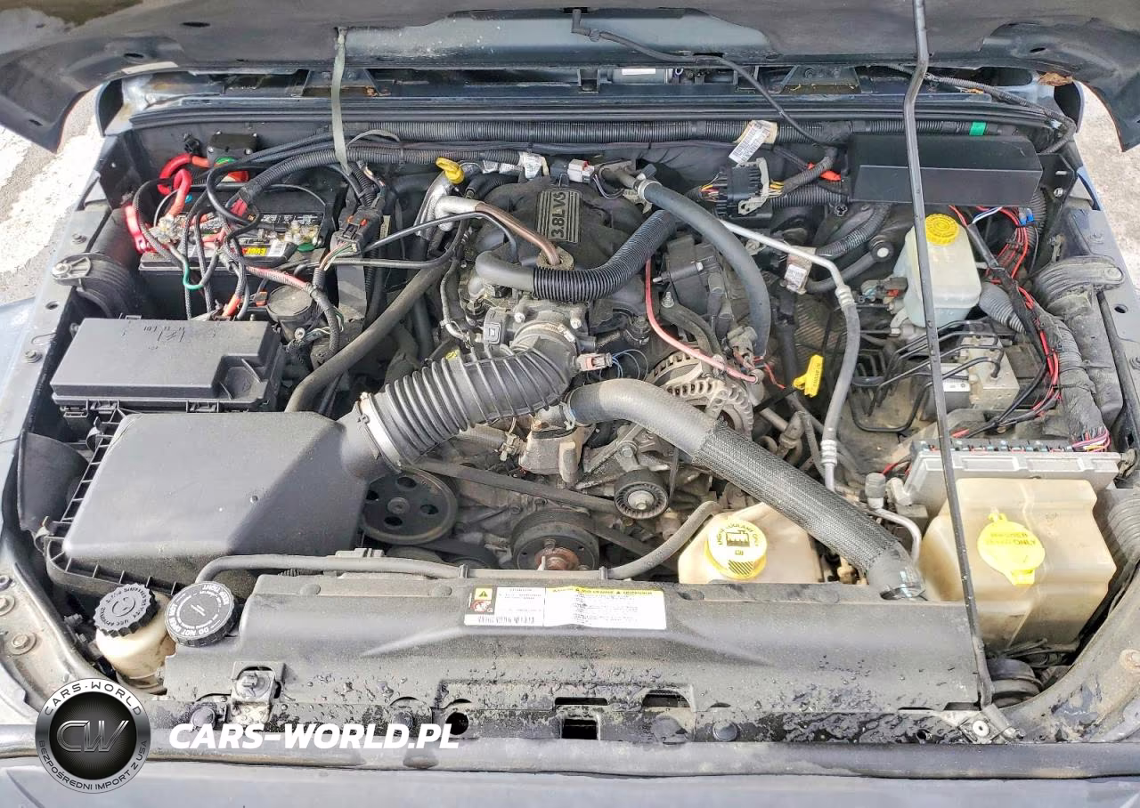 2008 Jeep Wrangler Unlimited Sahara VIN:1J4GA59148L520839 - 11
