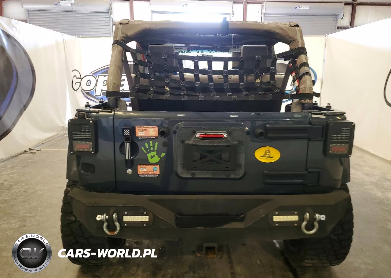 2008 Jeep Wrangler Unlimited Sahara VIN:1J4GA59148L520839 - 6