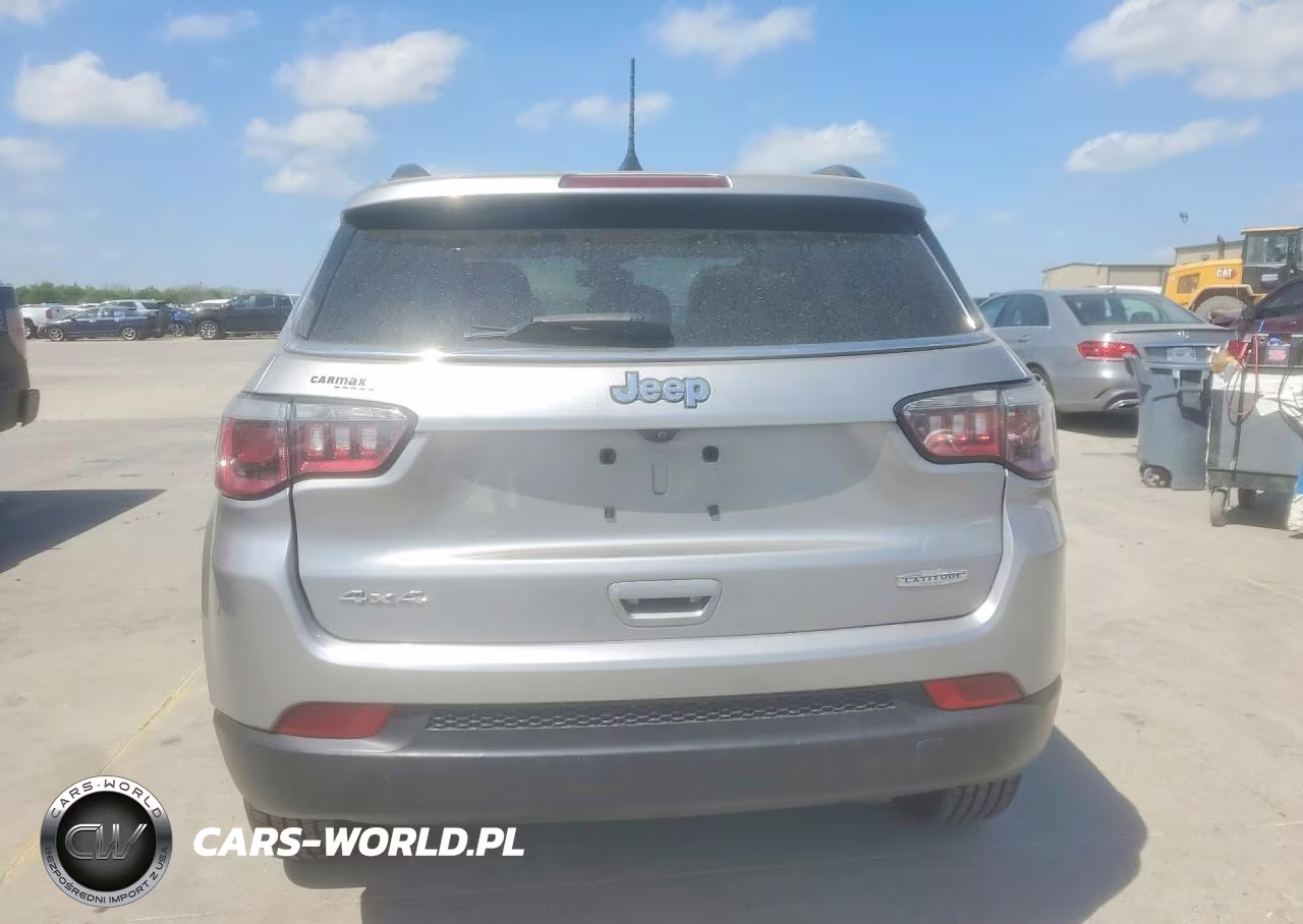 2018 Jeep Compass Latitude VIN:3C4NJDBB0JT270889 - 6