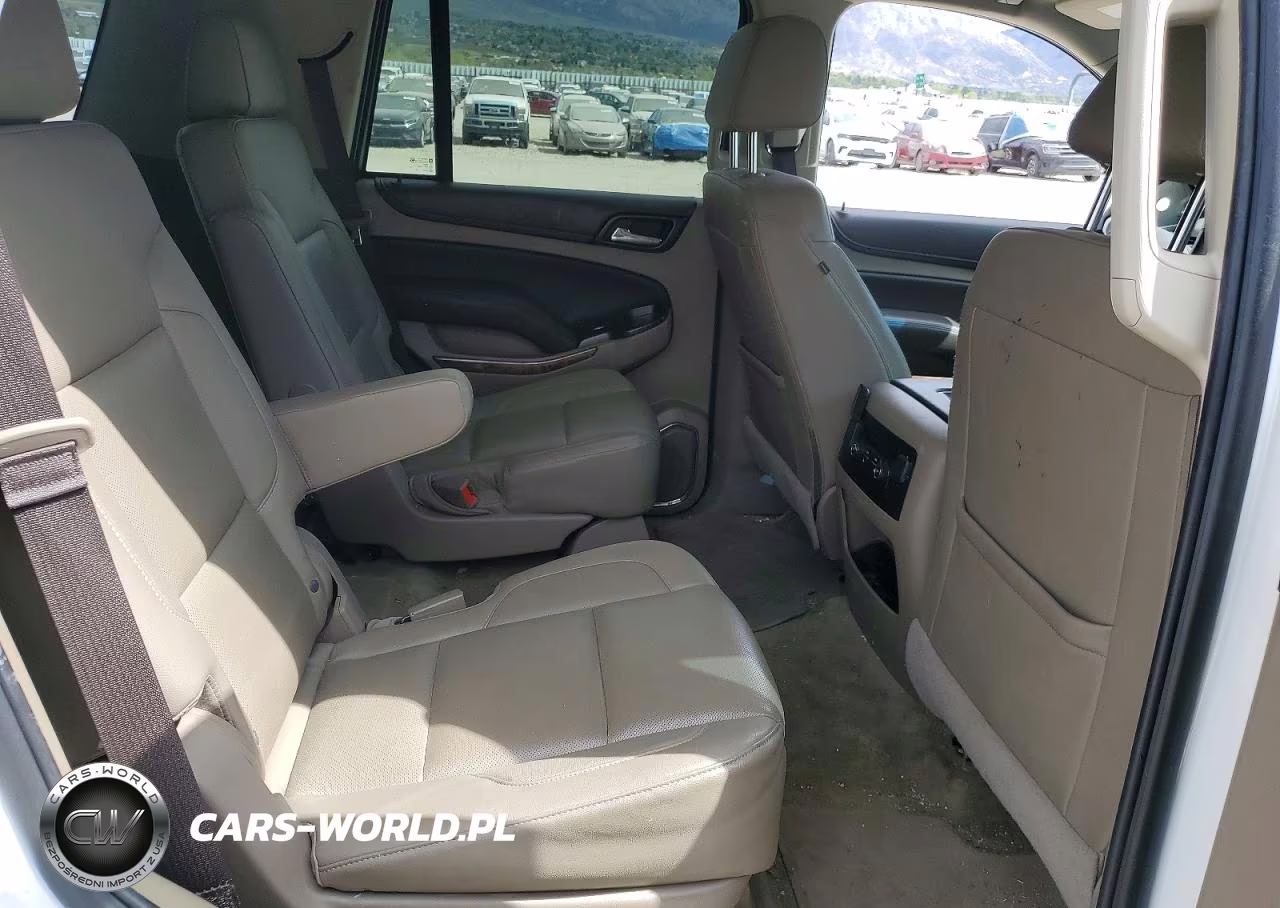 2017 Chevrolet Tahoe K1500 Premier VIN:1GNSKCKC0HR368656 - 11