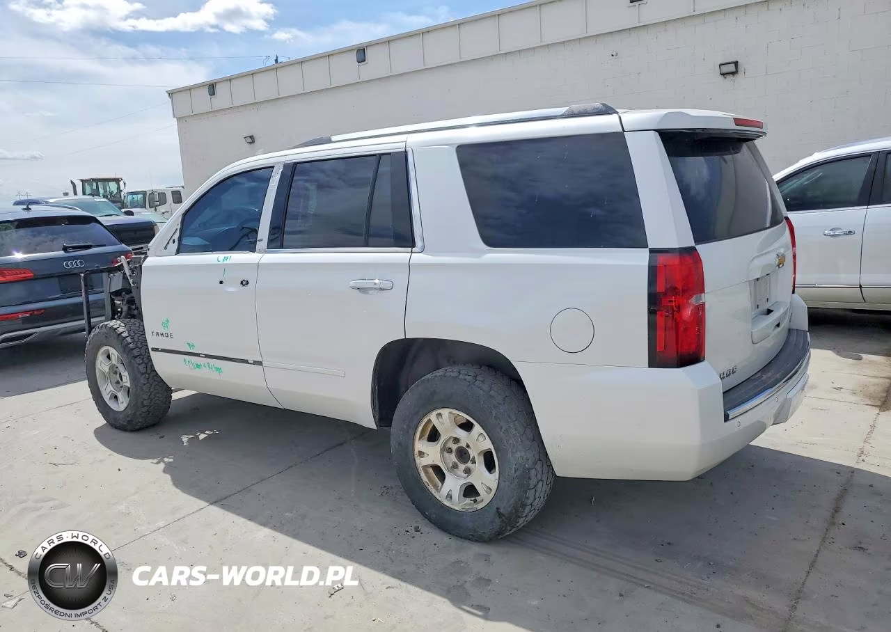 2017 Chevrolet Tahoe K1500 Premier VIN:1GNSKCKC0HR368656 - 2