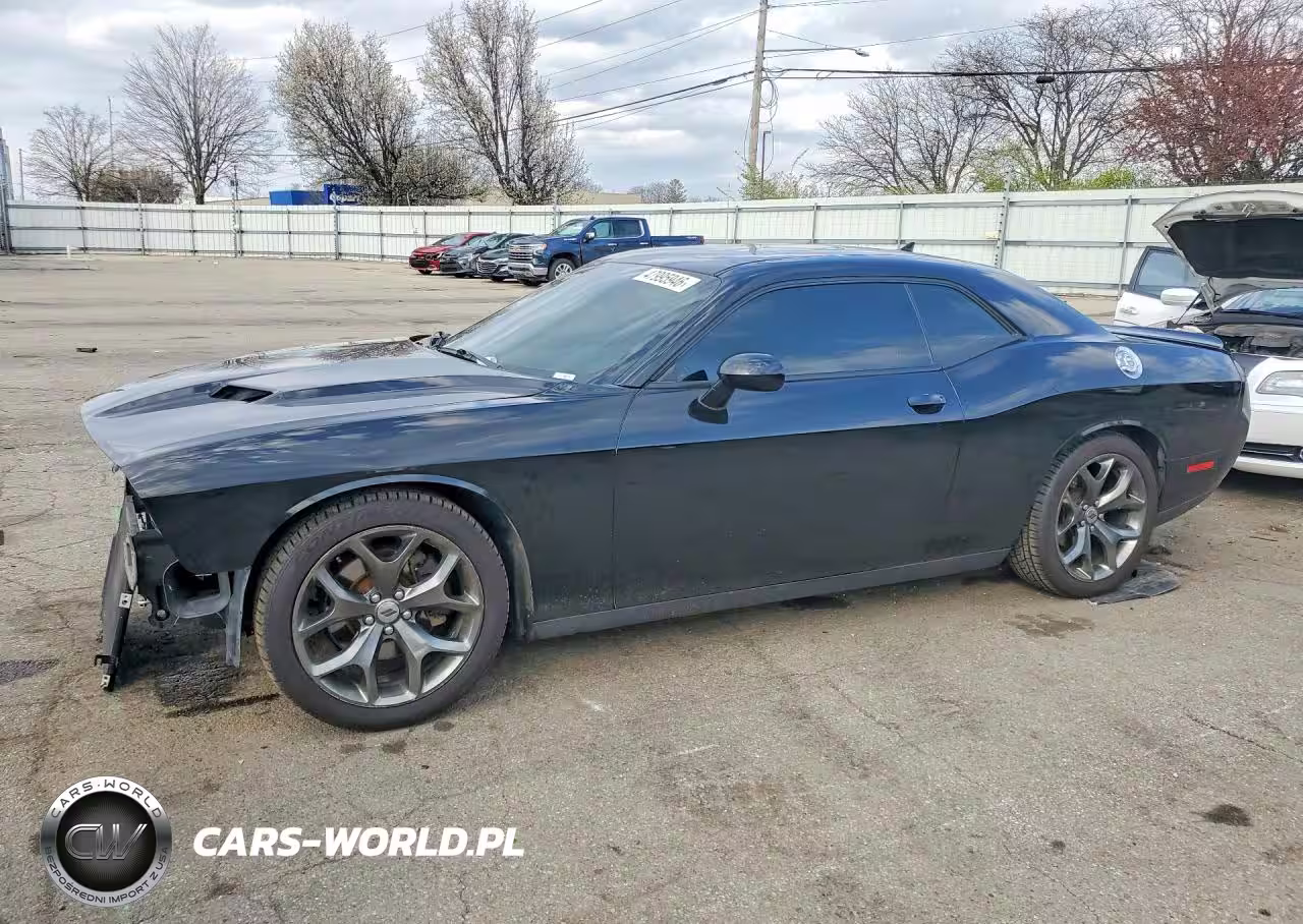 2017 Dodge Challenger Sxt