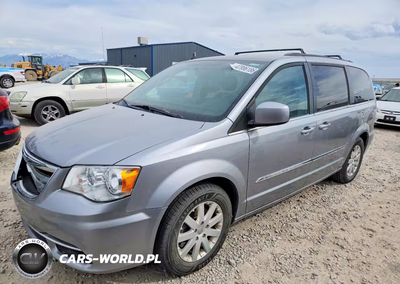 2015 Chrysler Town & Country Touring