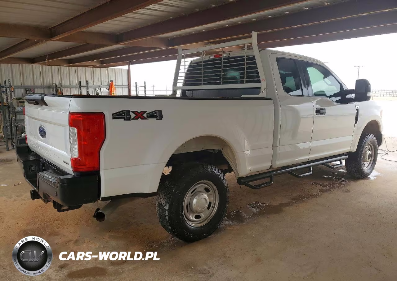 2017 Ford F250 Super Duty VIN:1FT7X2B64HEE84390 - 3