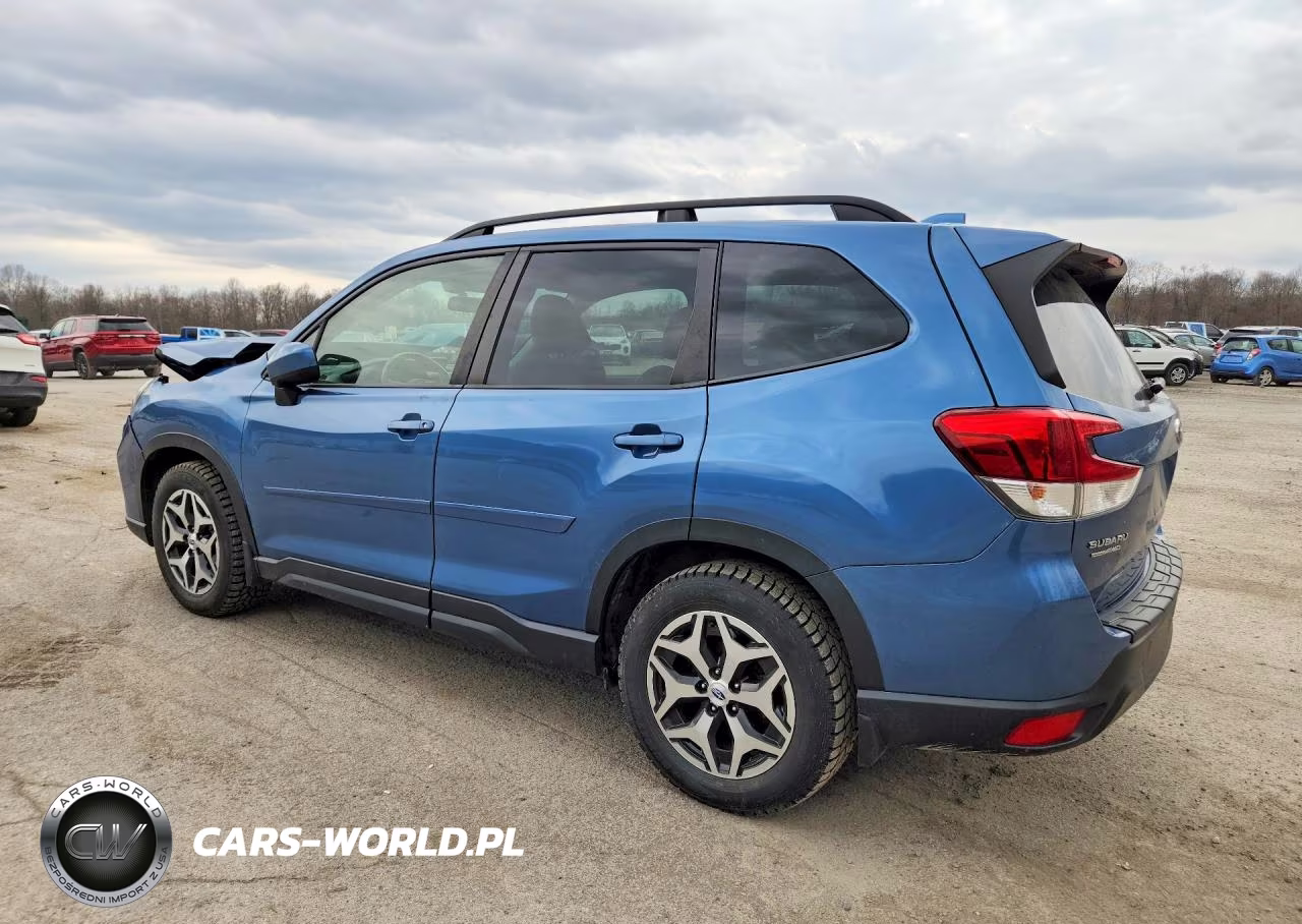 2021 Subaru Forester Premium VIN:JF2SKAFC3MH545824 - 2