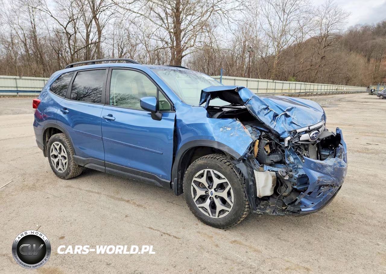 2021 Subaru Forester Premium VIN:JF2SKAFC3MH545824 - 4