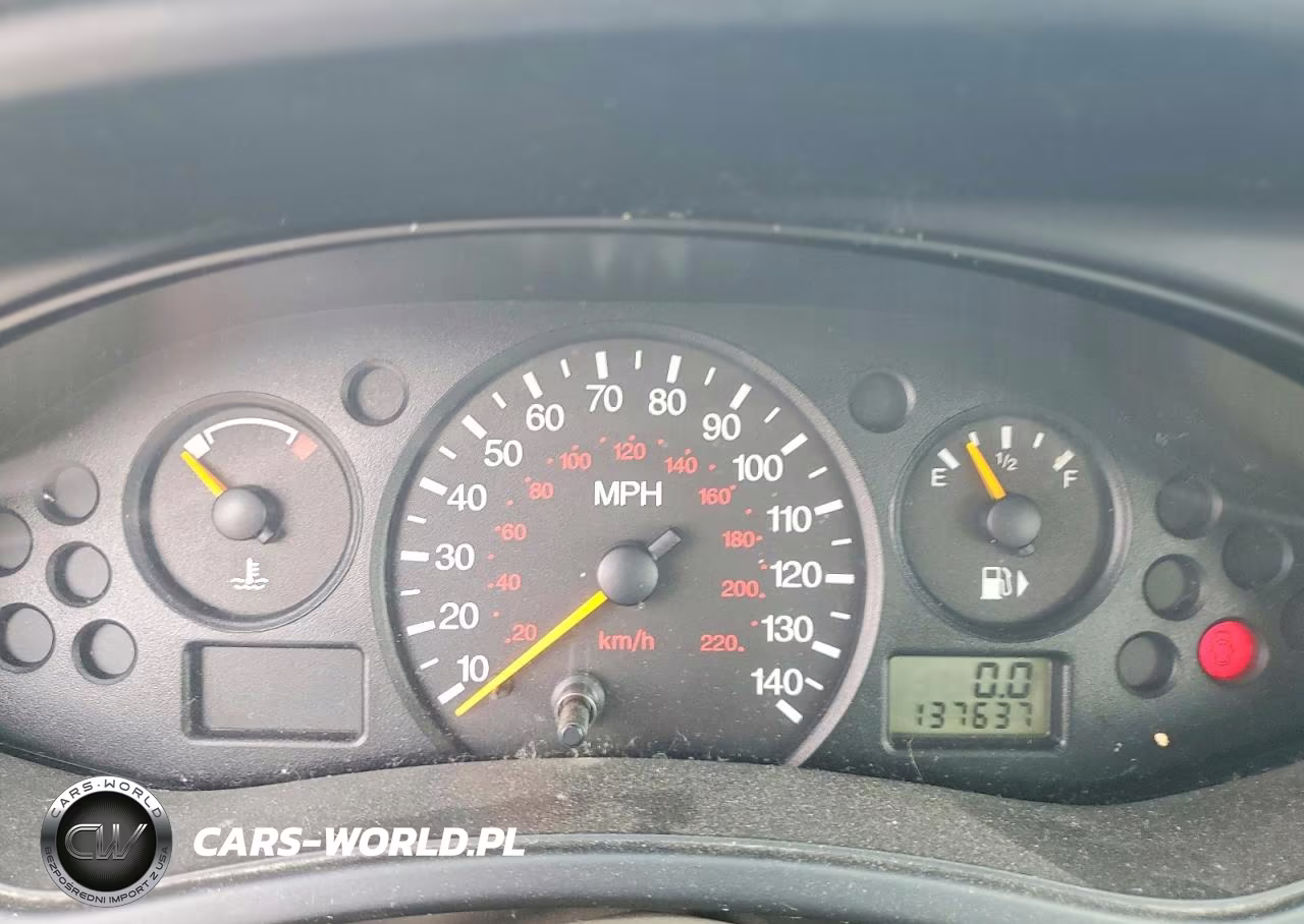 2001 Ford Focus VIN:1FAFP36301W323381 - 9
