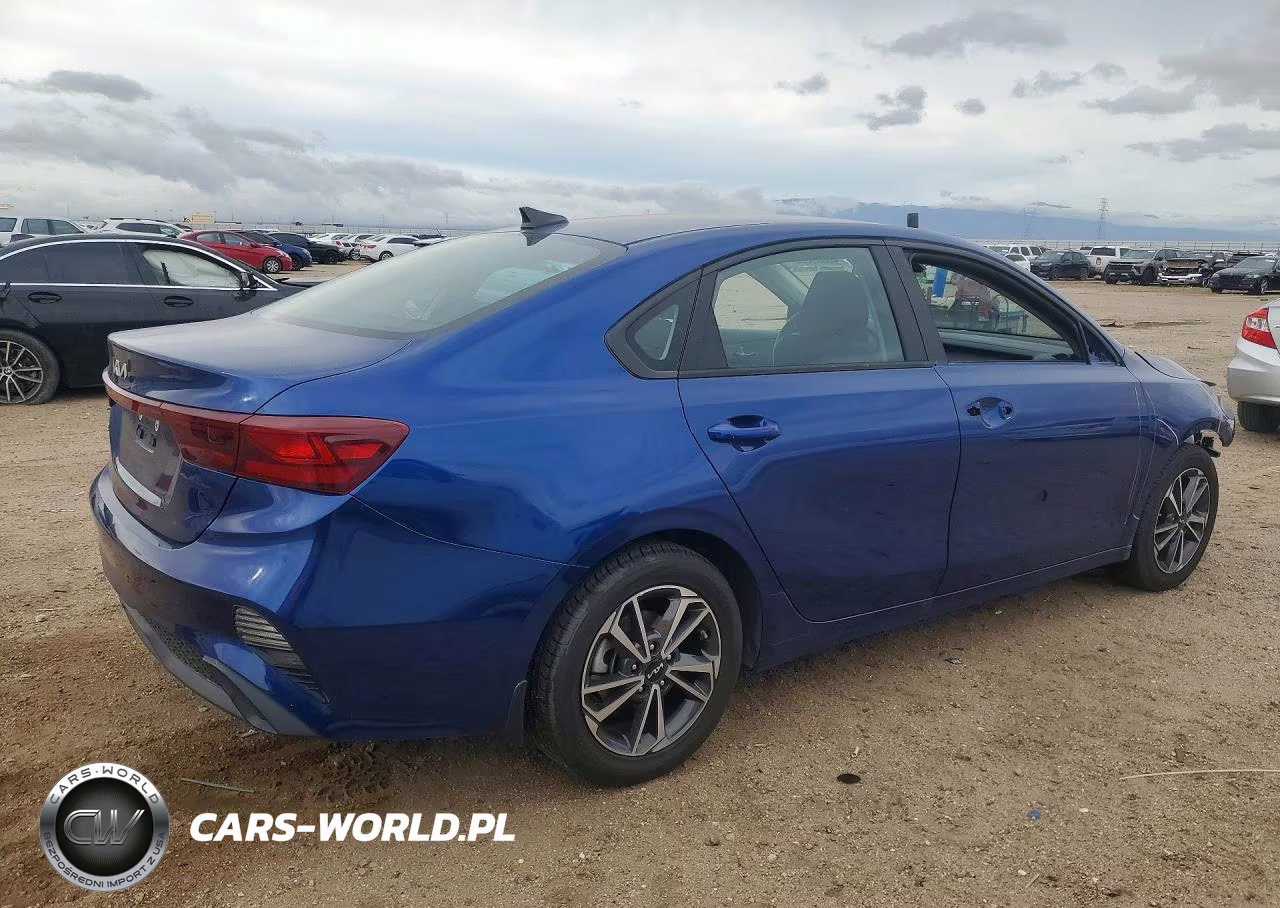 2022 Kia Forte Lxs VIN:3KPF24AD2NE497466 - 3
