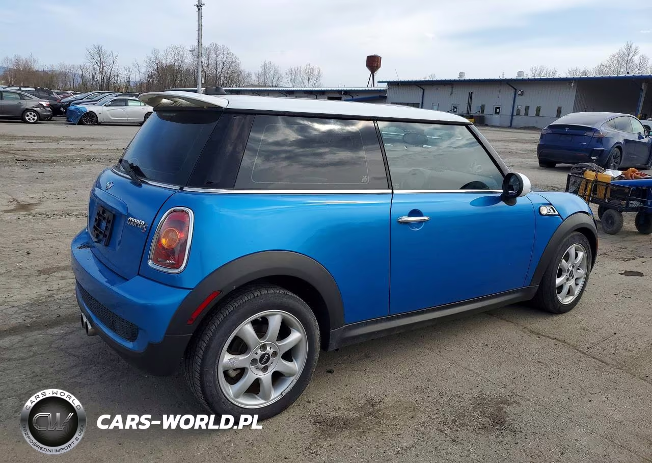 2009 Mini Cooper S VIN:WMWMF73589TW87141 - 3