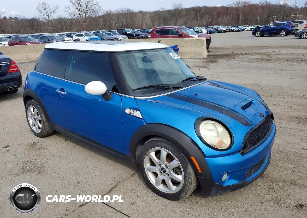 2009 Mini Cooper S VIN:WMWMF73589TW87141 - 4