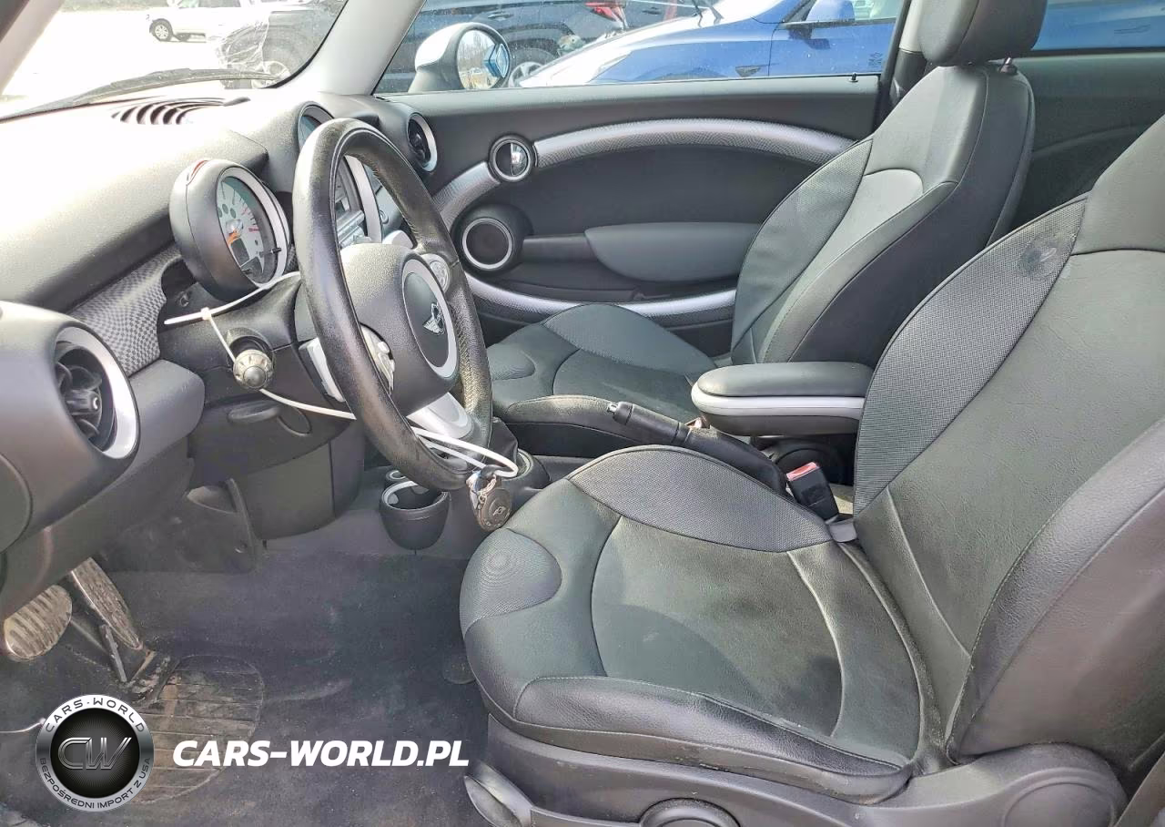 2009 Mini Cooper S VIN:WMWMF73589TW87141 - 7
