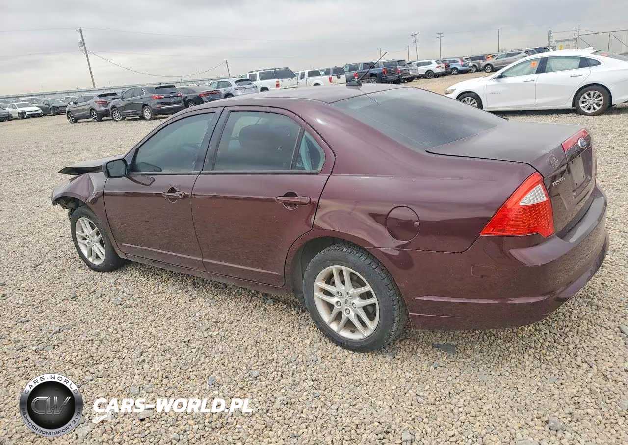 2012 Ford Fusion S VIN:3FAHP0GAXCR247467 - 2