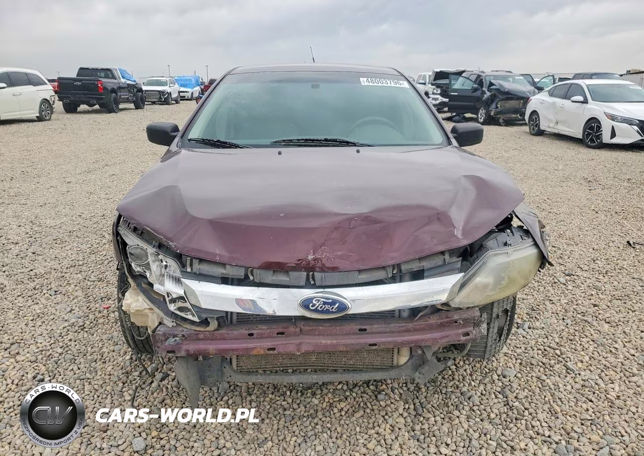 2012 Ford Fusion S VIN:3FAHP0GAXCR247467 - 5
