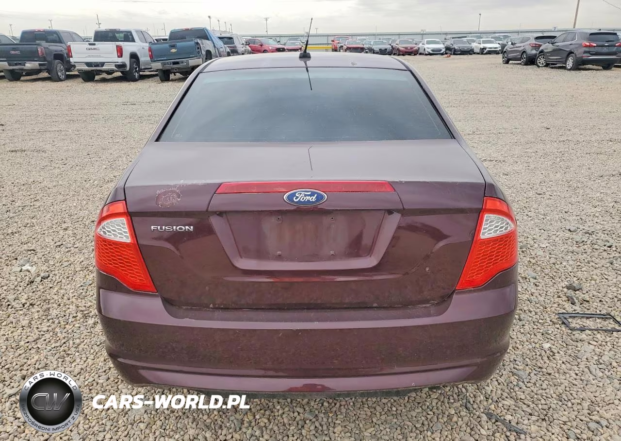 2012 Ford Fusion S VIN:3FAHP0GAXCR247467 - 6