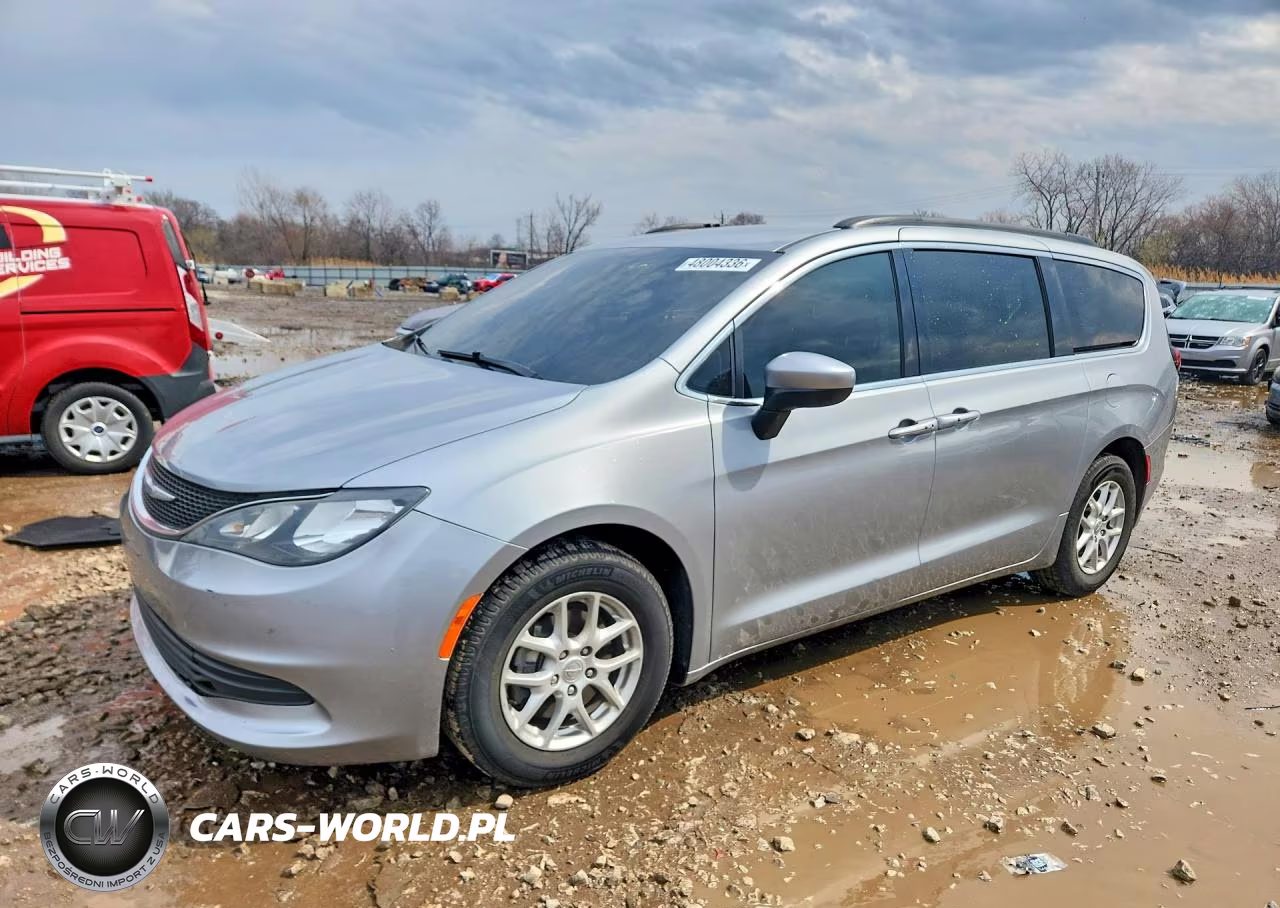 2020 Chrysler Voyager Lxi