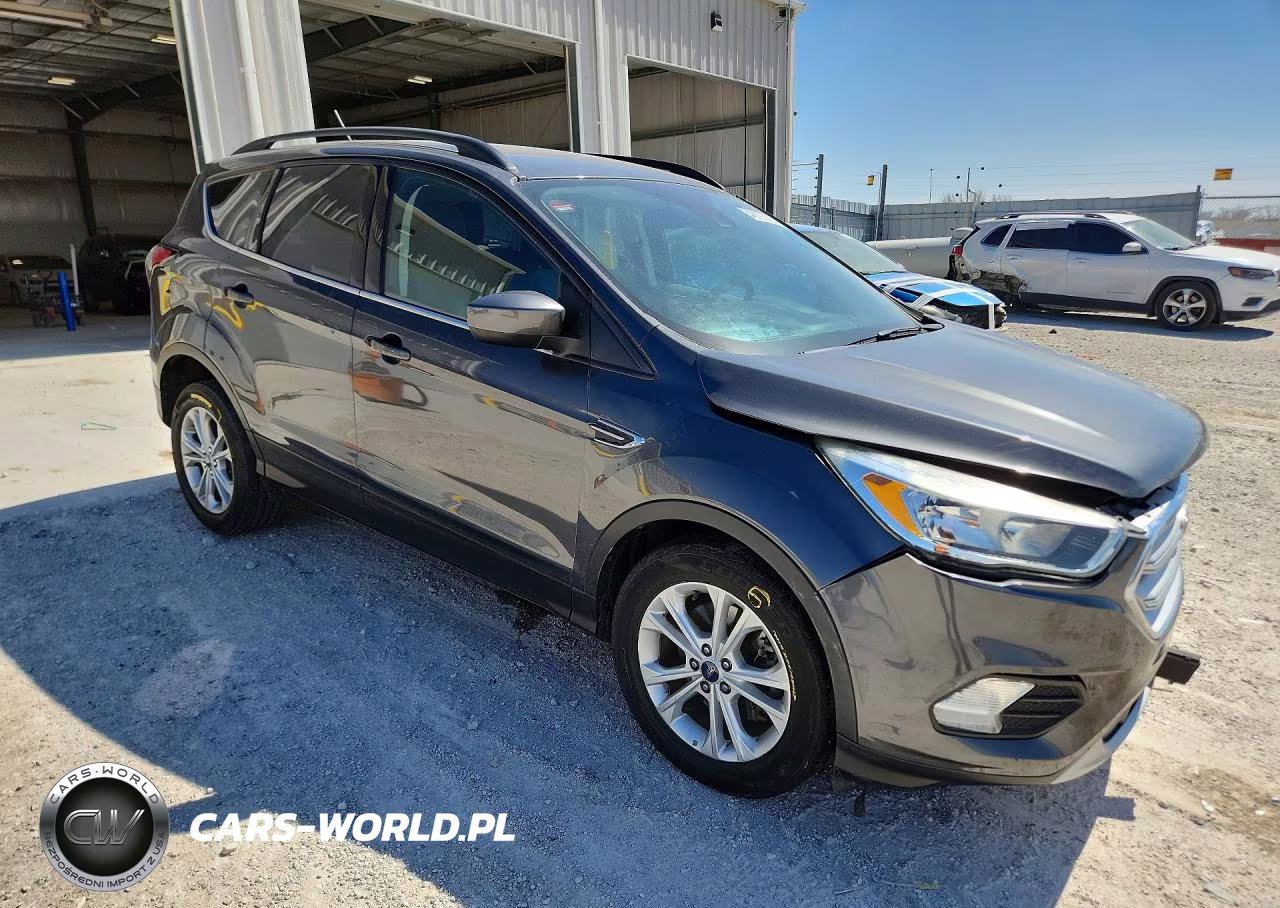 2018 Ford Escape Se VIN:1FMCU9GD6JUB00883 - 4