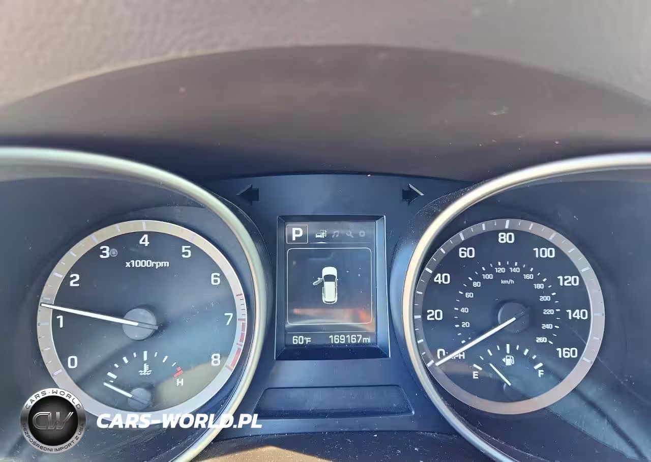 2017 Hyundai Santa Fe Se VIN:KM8SMDHF0HU201121 - 9