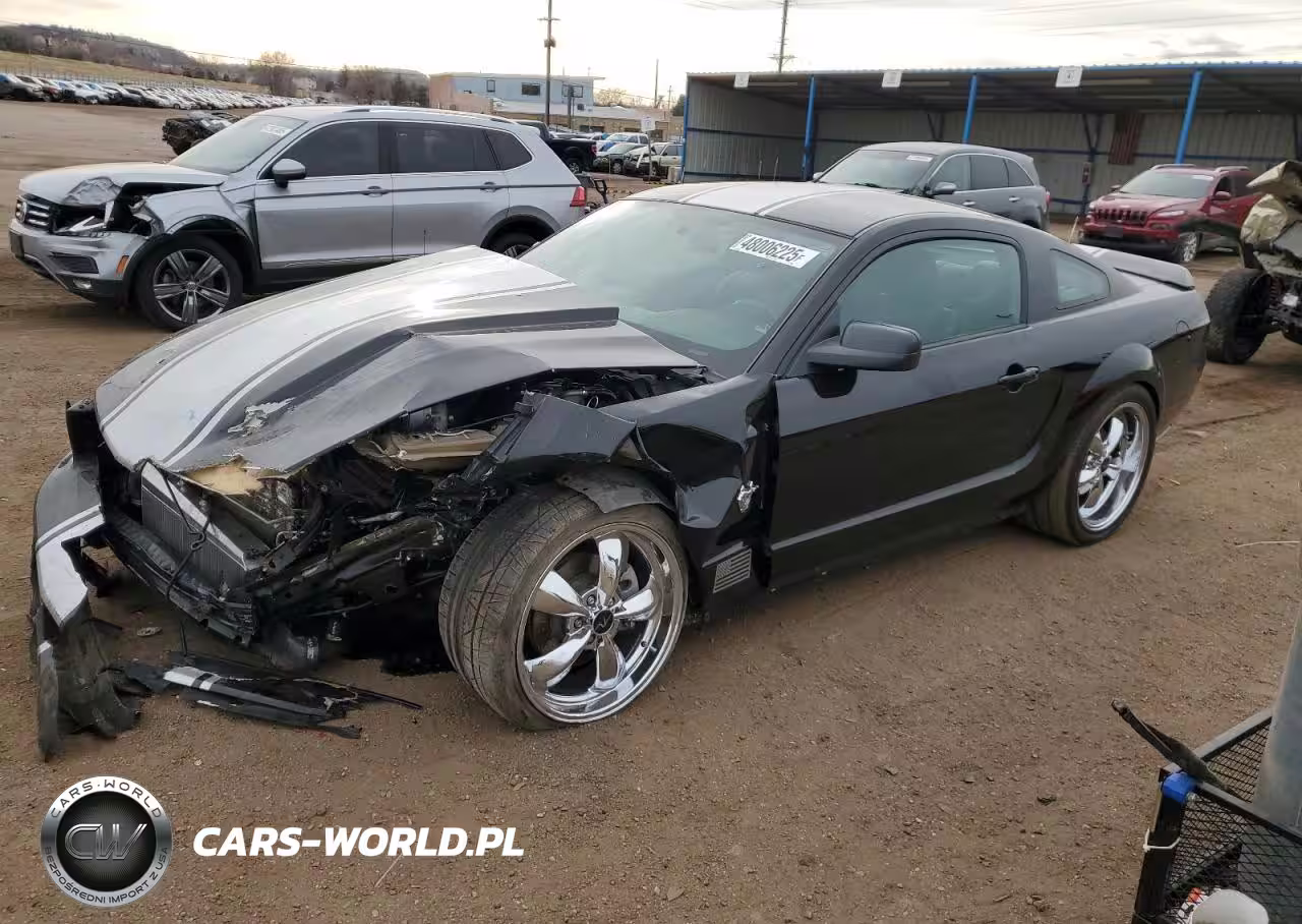 FORD MUSTANG GT