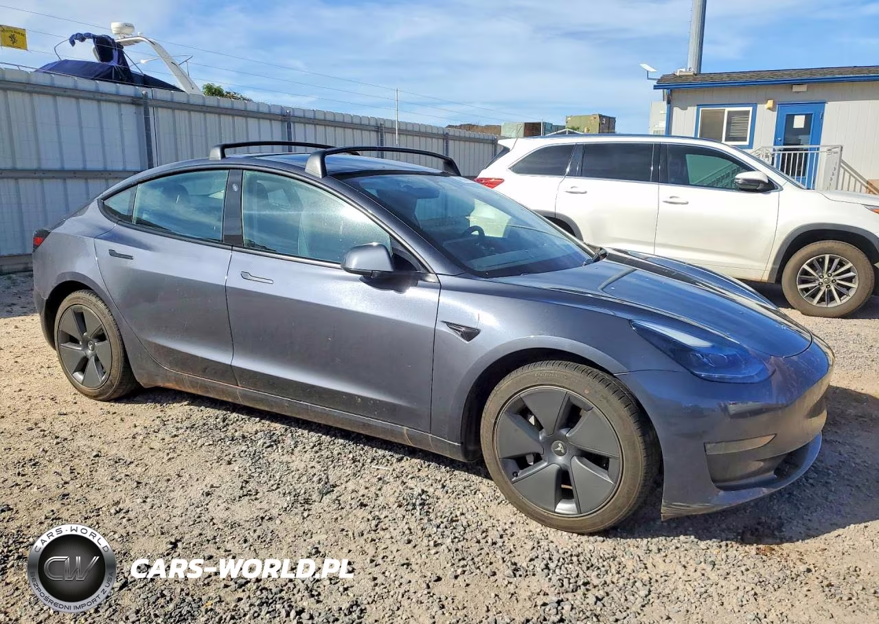 2023 Tesla Model 3 VIN:5YJ3E1EA1PF679584 - 4