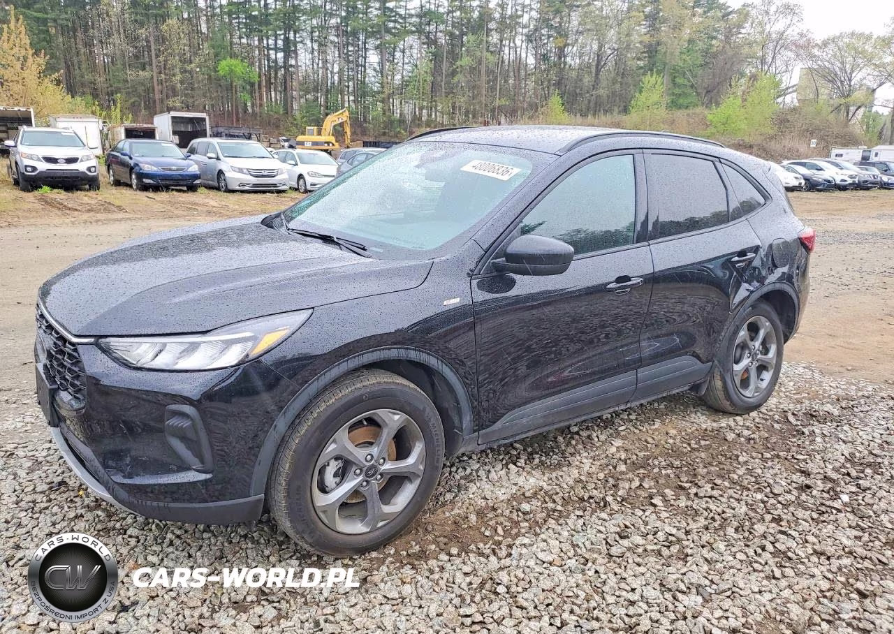 2025 Ford Escape St Line