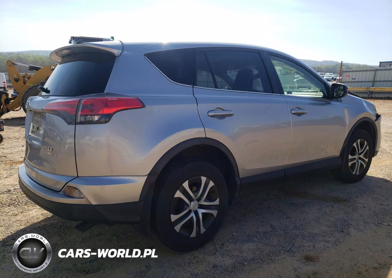 2018 Toyota Rav4 Le VIN:JTMBFREV3JD233106 - 3