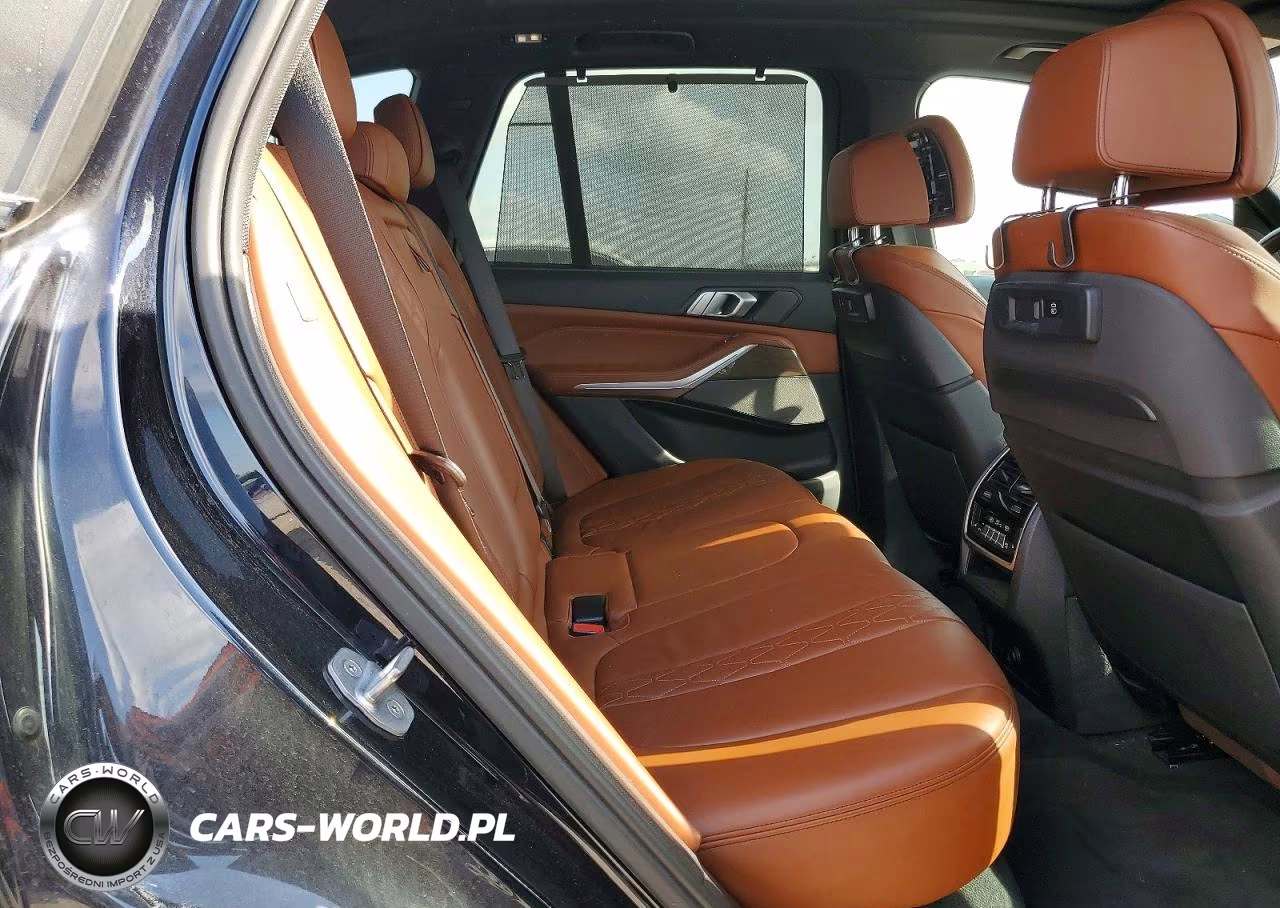 2019 BMW X5 xDrive50I VIN:5UXJU2C59KLN49790 - 10