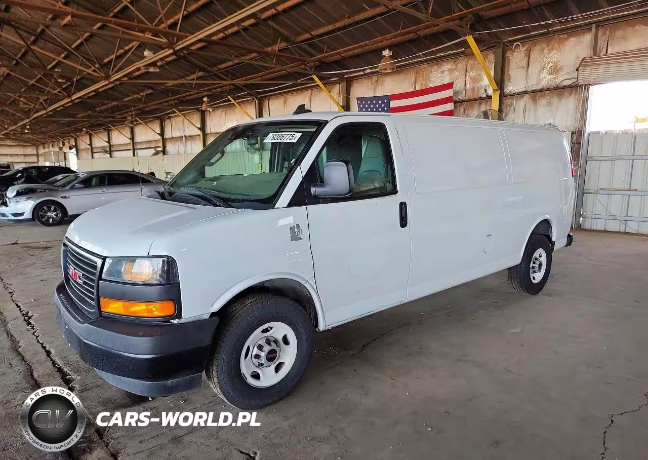 2022 GMC Savana G3500