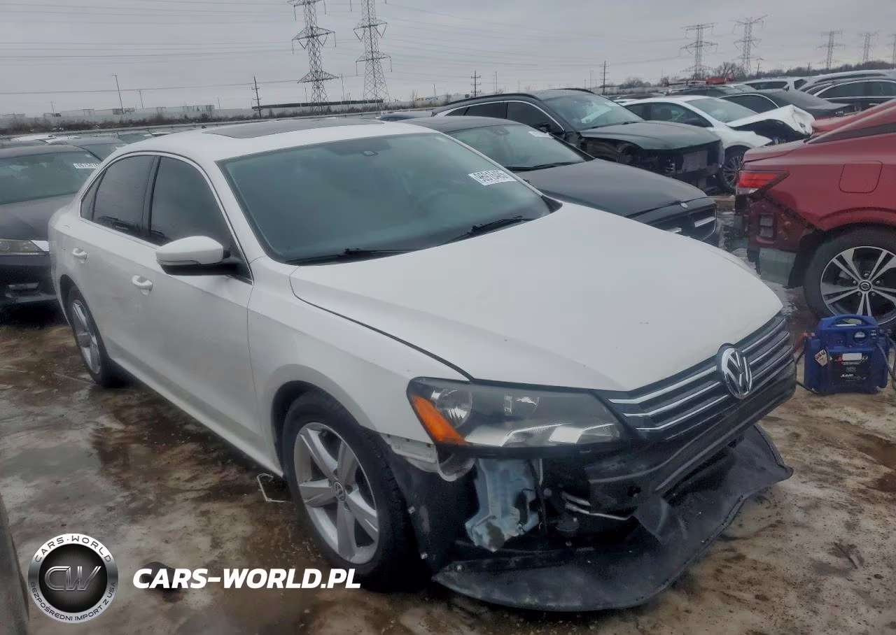 2013 Volkswagen Passat Se VIN:1VWBP7A36DC123714 - 4