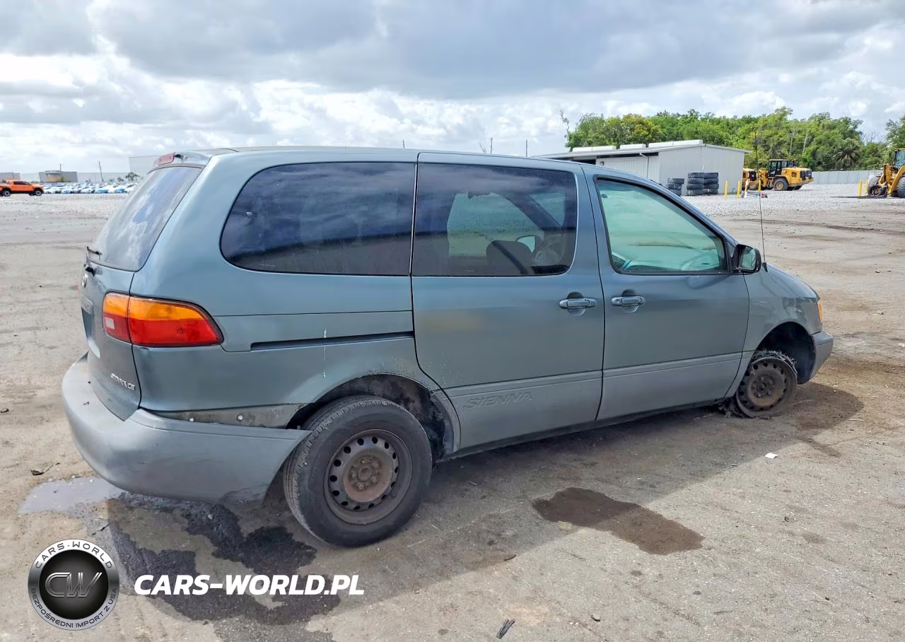 1999 Toyota Sienna Ce VIN:4T3ZF19C9XU129367 - 3