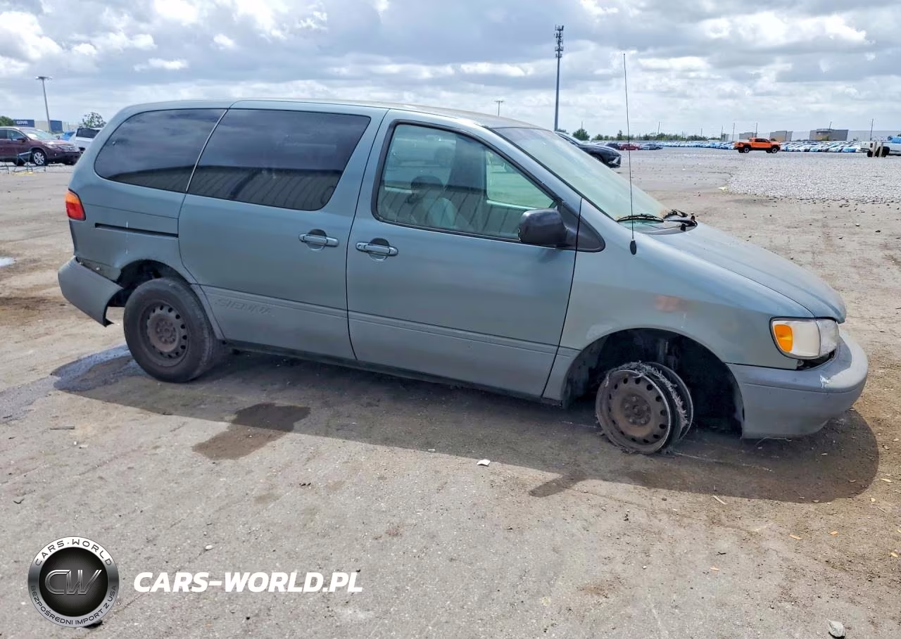 1999 Toyota Sienna Ce VIN:4T3ZF19C9XU129367 - 4