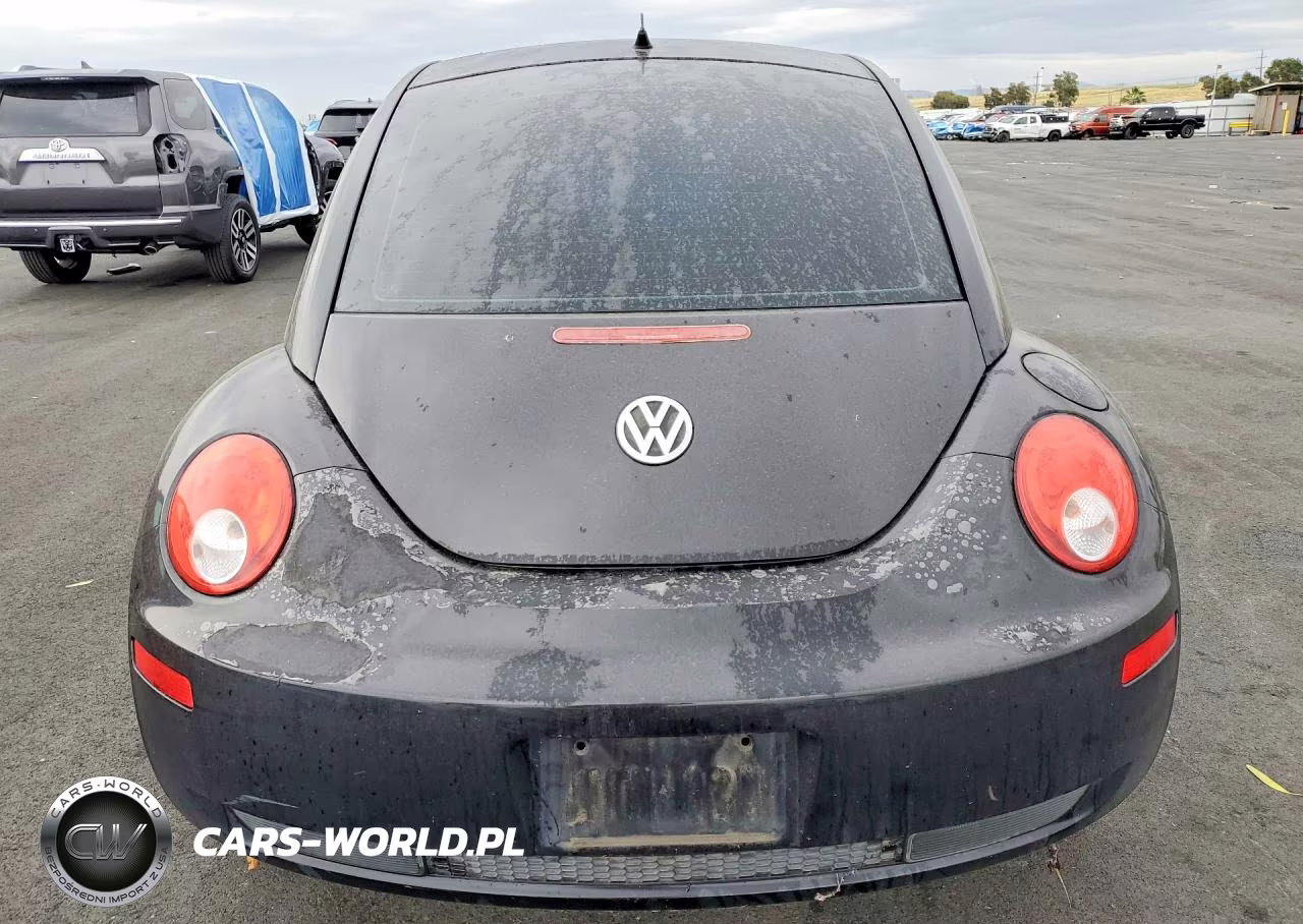 2010 Volkswagen New Beetle VIN:3VWPG3AG3AM018186 - 6