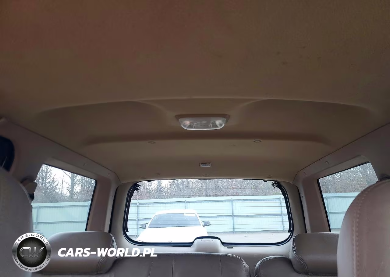 2000 Ford Explorer Eddie Bauer VIN:1FMDU74E1YZB25113 - 10