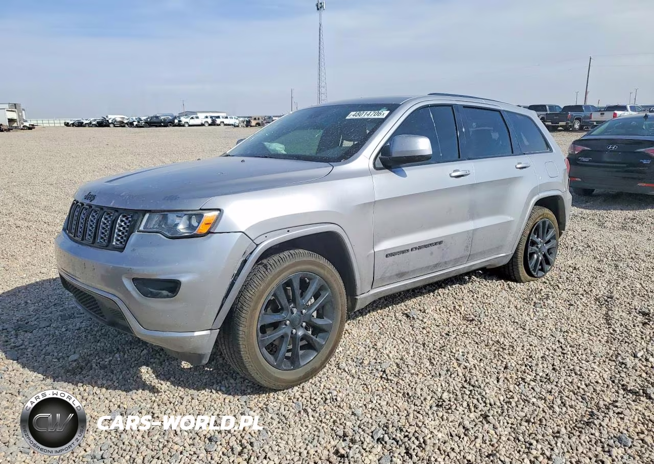 2018 Jeep Grand Cherokee Laredo – zdjęcie 1 z 13