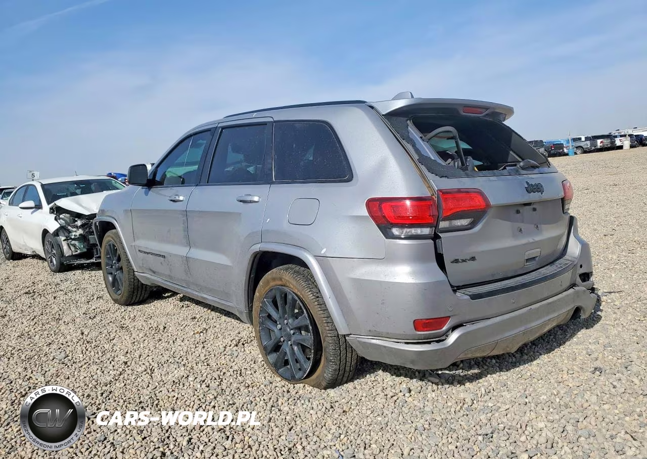 2018 Jeep Grand Cherokee Laredo VIN:1C4RJFAG6JC443739 - 2