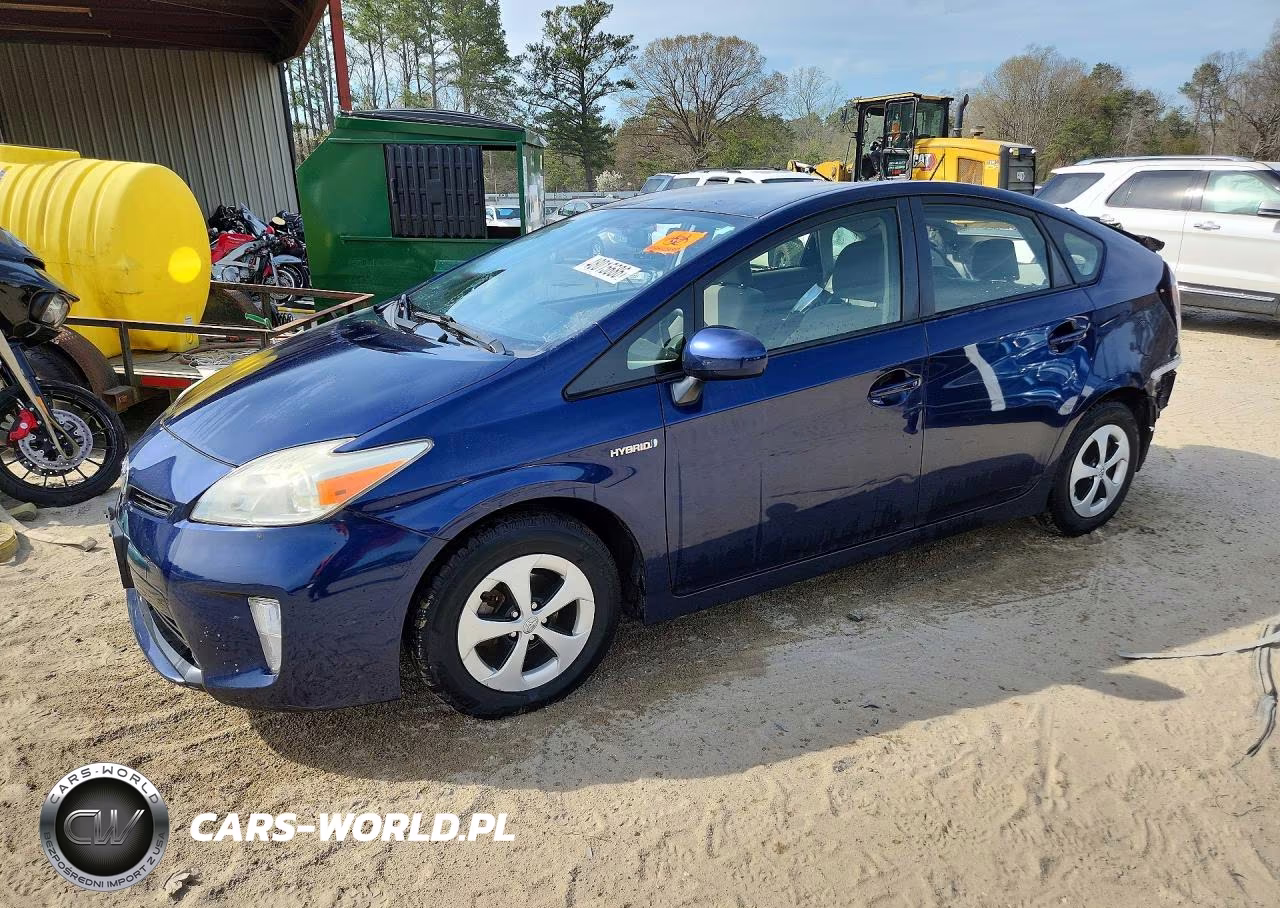 2015 Toyota Prius Three