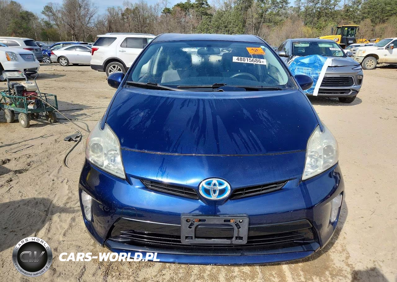 2015 Toyota Prius Three VIN:JTDKN3DU3F1880915 - 5