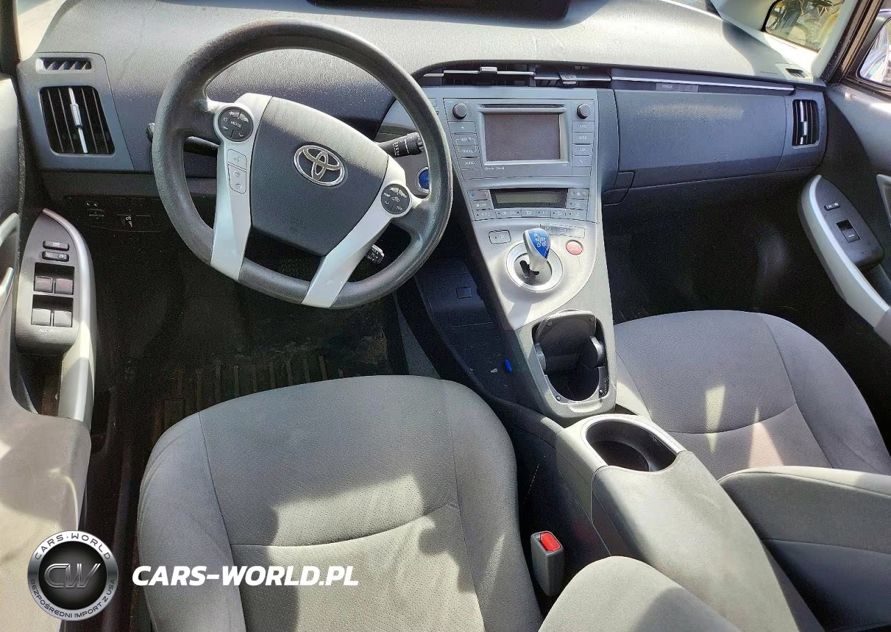 2015 Toyota Prius Three VIN:JTDKN3DU3F1880915 - 8