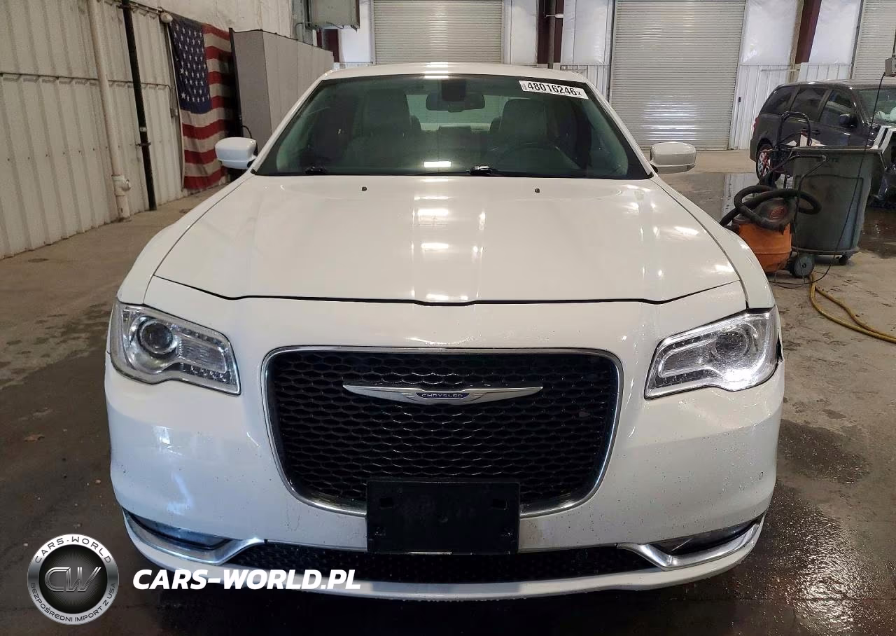 2016 Chrysler 300 Limited VIN:2C3CCARG3GH321437 - 5