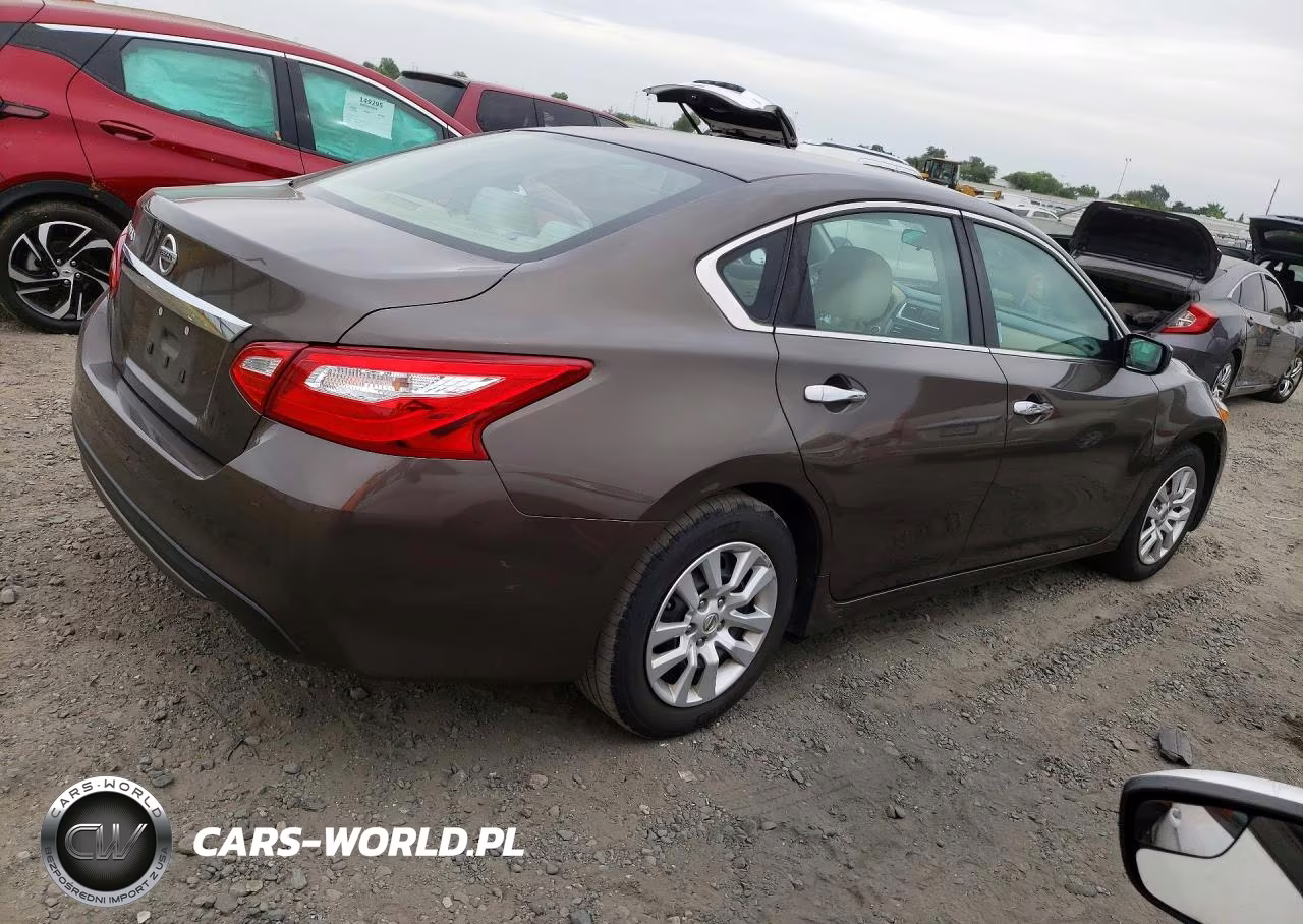 2016 Nissan Altima 2.5 S VIN:1N4AL3AP8GC161218 - 3
