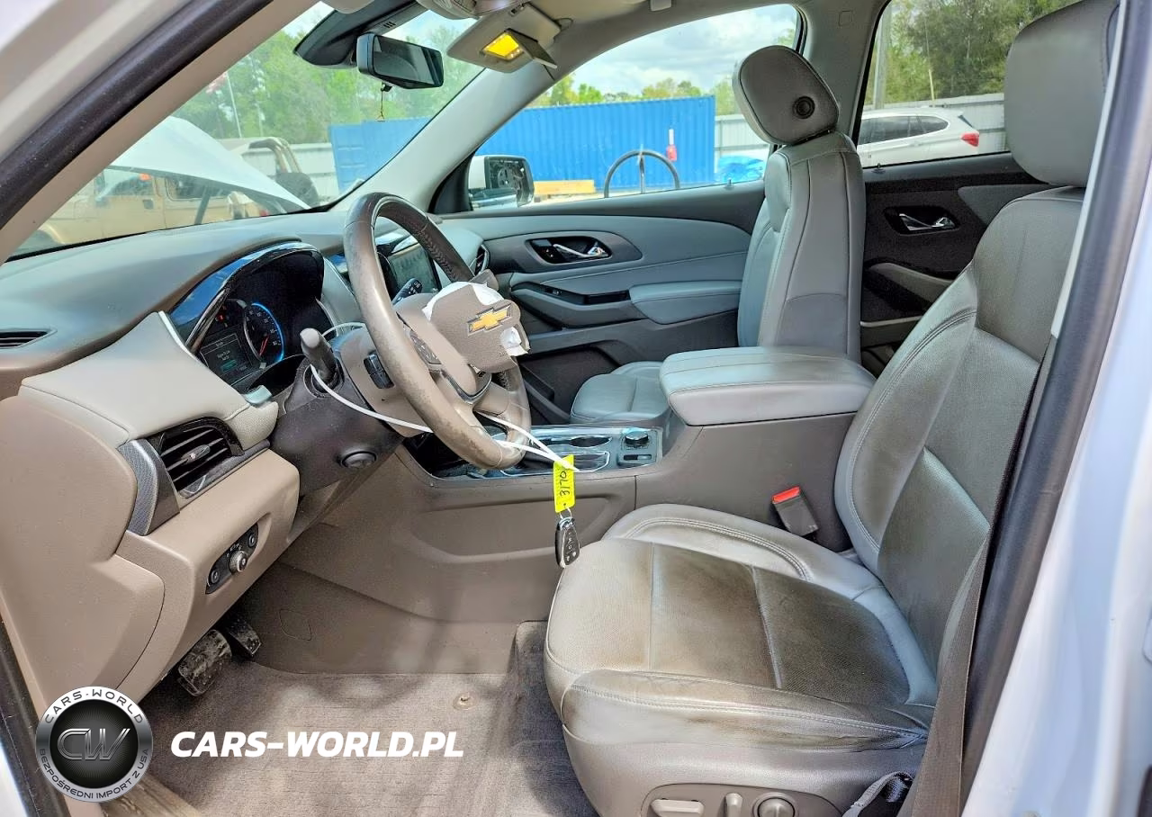 2019 Chevrolet Traverse Premier VIN:1GNERKKW6KJ101864 - 7