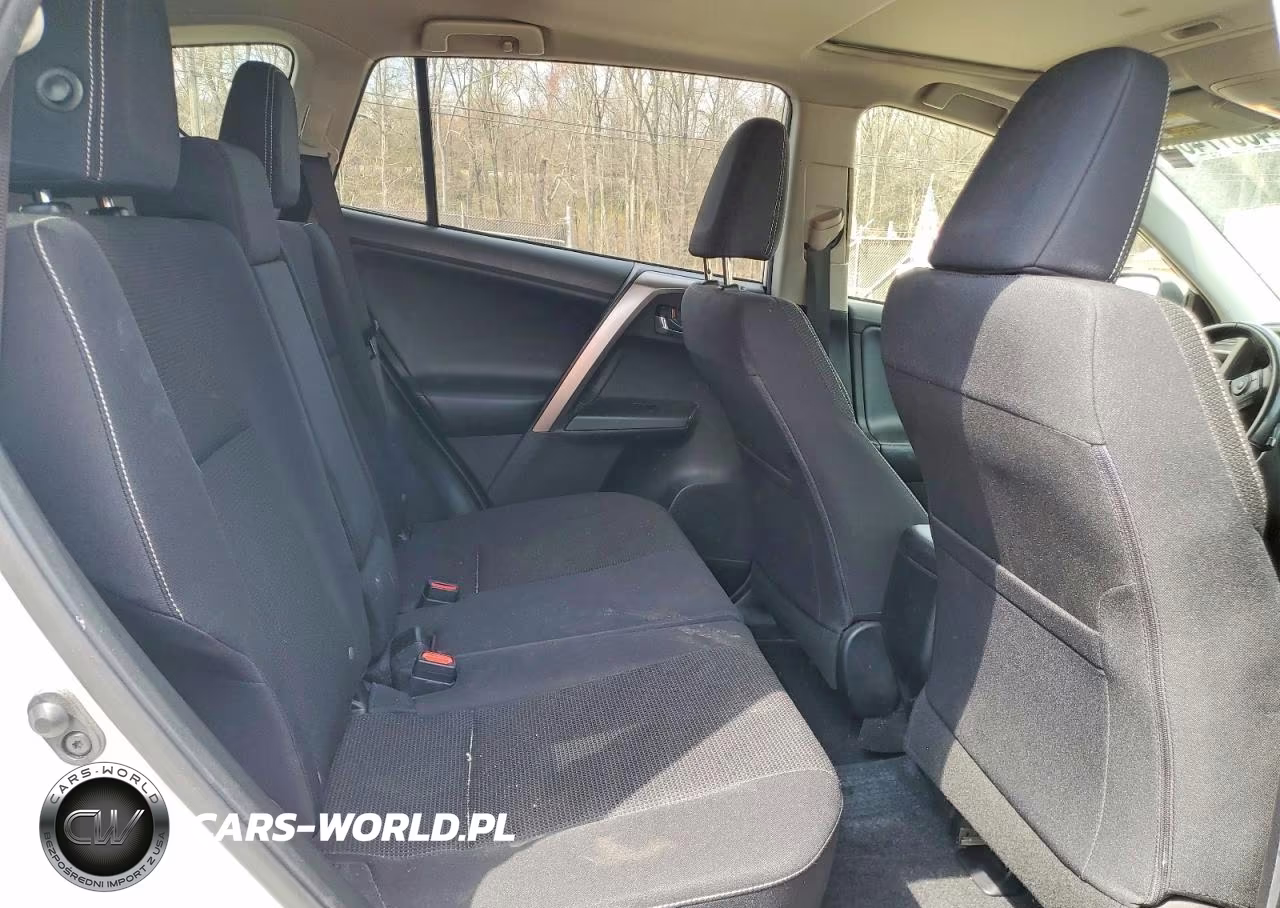 2018 Toyota Rav4 Xle VIN:JTMRFREV2JJ748081 - 10