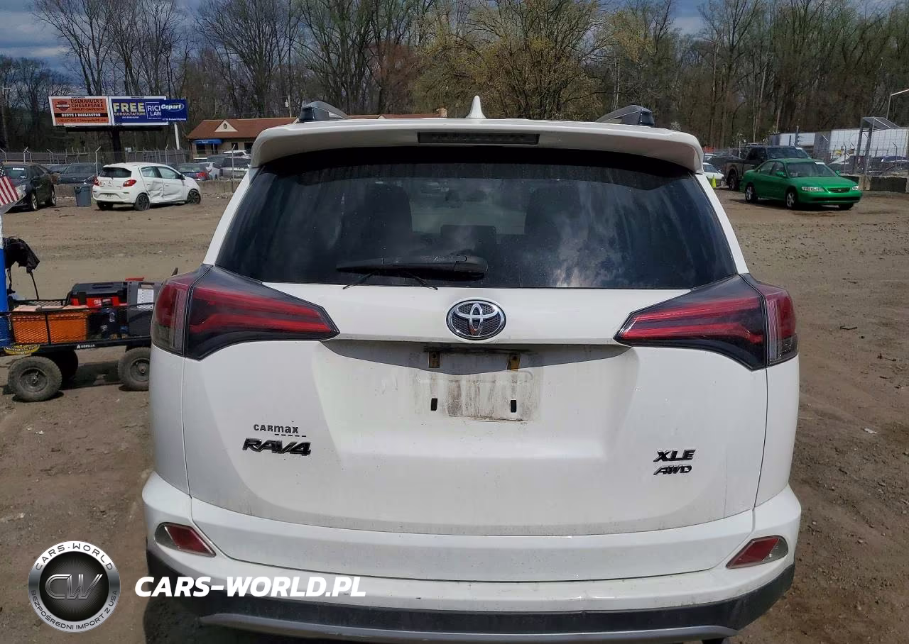 2018 Toyota Rav4 Xle VIN:JTMRFREV2JJ748081 - 6
