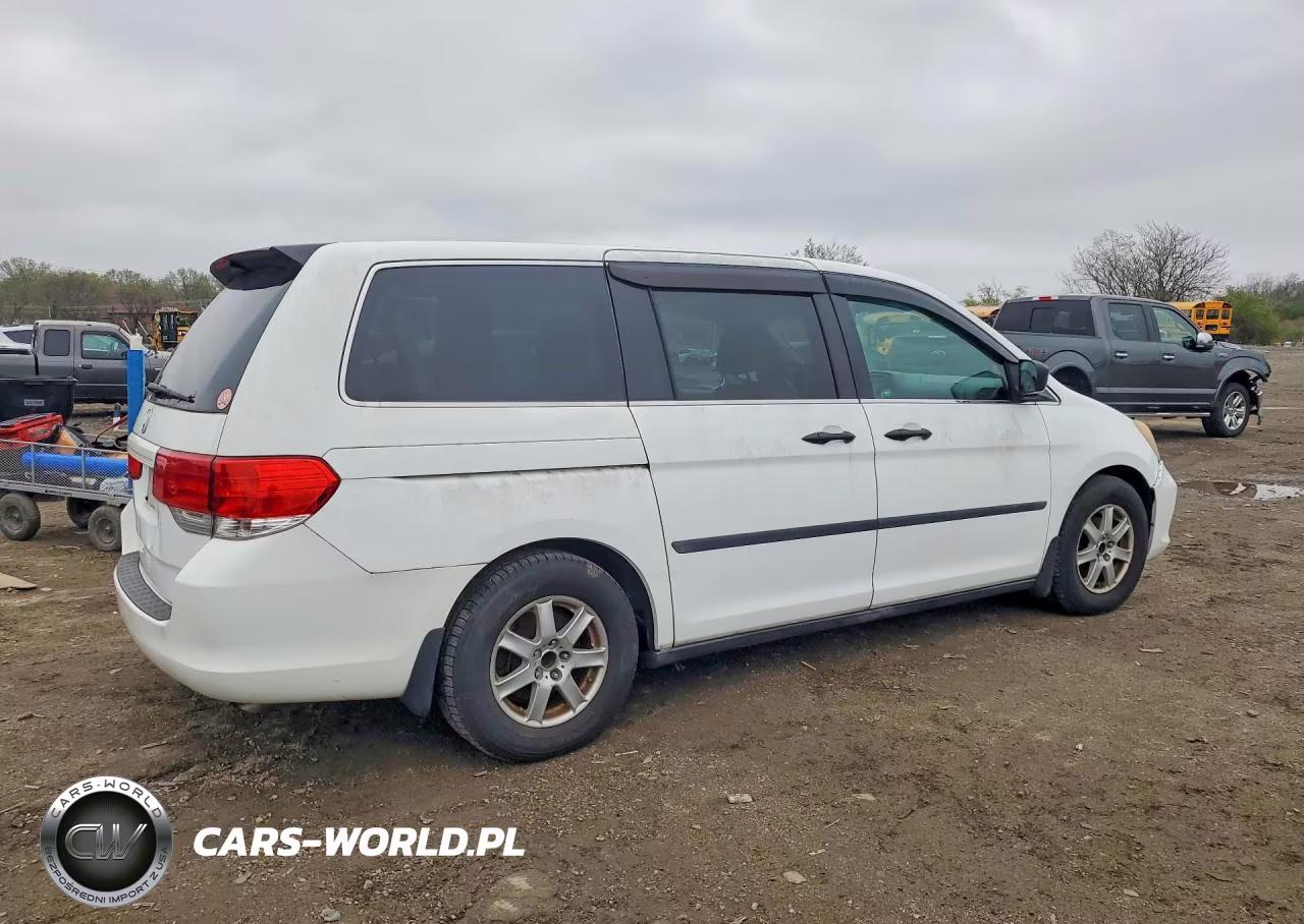 2010 Honda Odyssey Lx VIN:5FNRL3H26AB010041 - 3