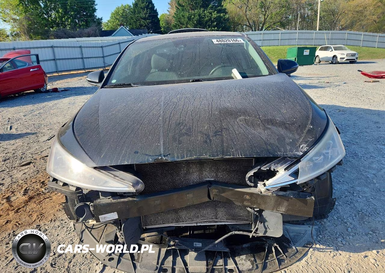 2019 Hyundai Elantra Limited VIN:5NPD84LF2KH446688 - 5