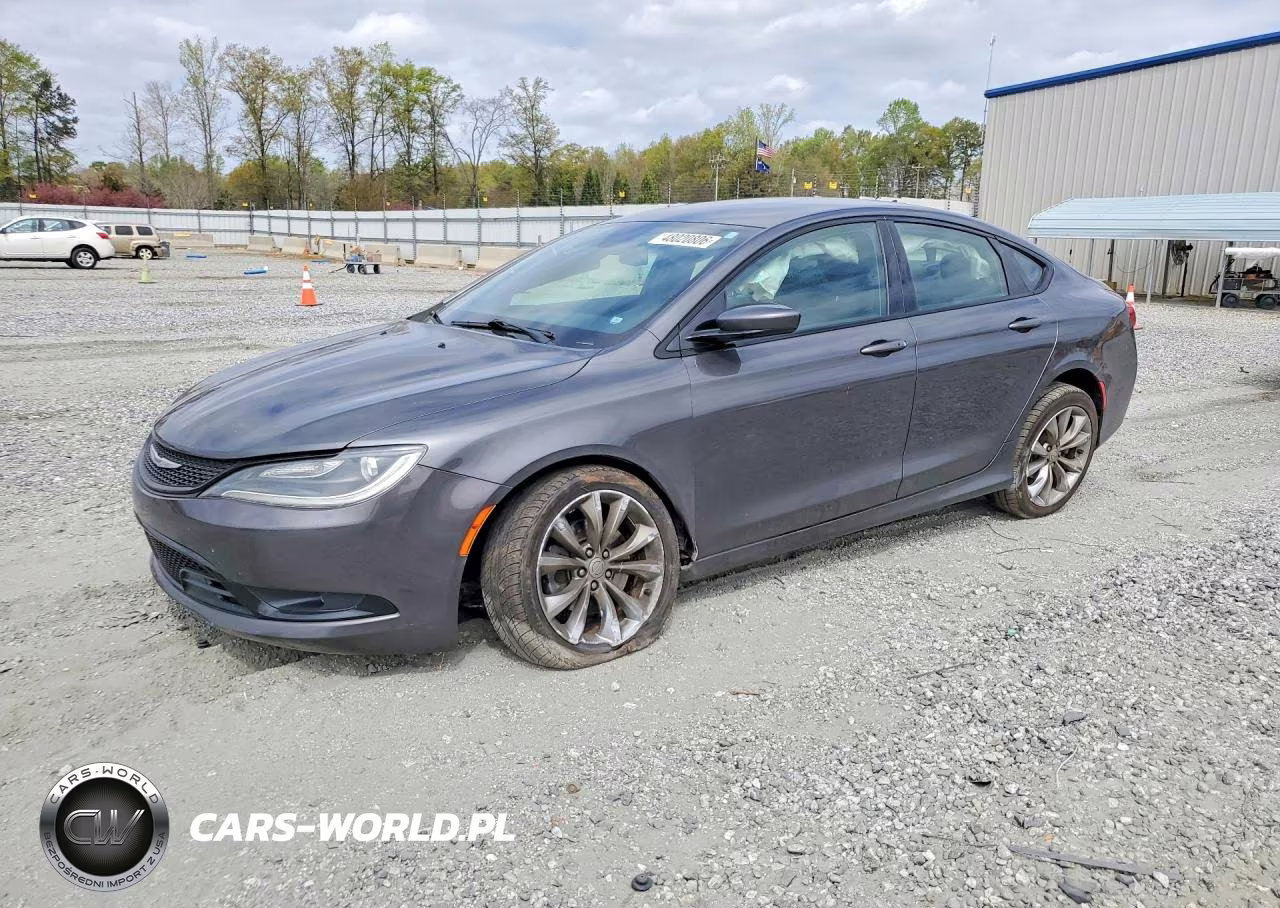 2015 Chrysler 200 S – zdjęcie 1 z 12