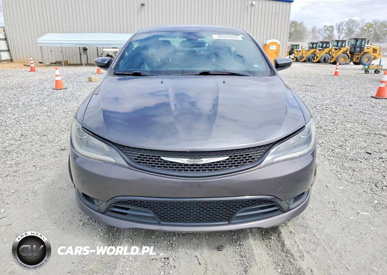 2015 Chrysler 200 S VIN:1C3CCCBB3FN747970 - 5