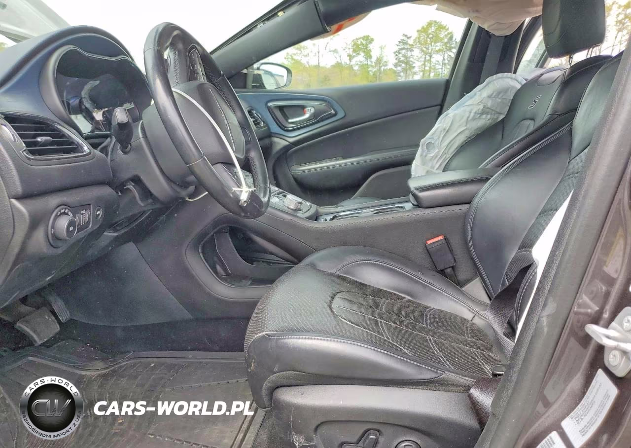 2015 Chrysler 200 S VIN:1C3CCCBB3FN747970 - 7