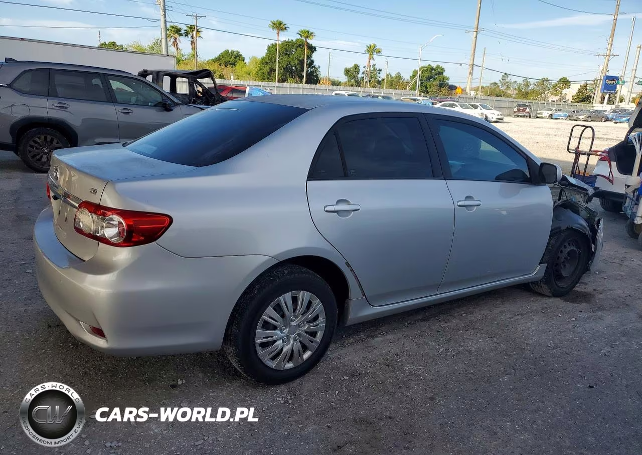2011 Toyota Corolla Le VIN:2T1BU4EE1BC628523 - 3