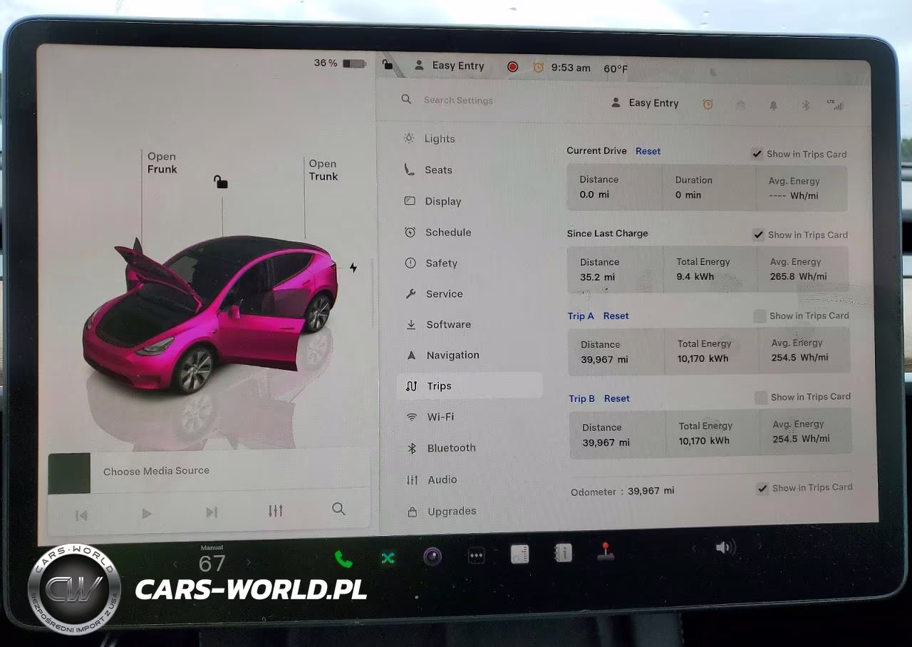 2023 Tesla Model Y VIN:7SAYGDEE7PF675546 - 9
