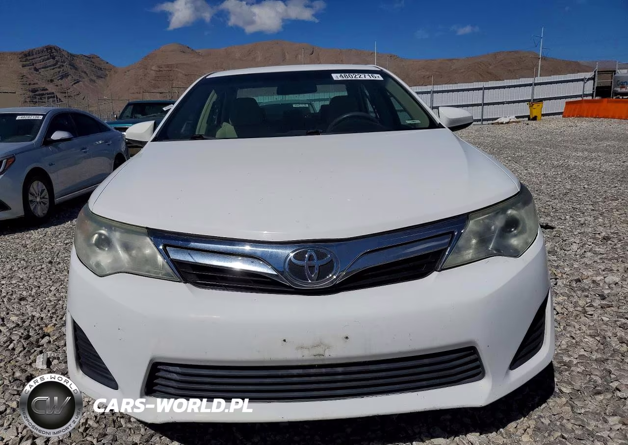 2014 Toyota Camry Le VIN:4T1BF1FK6EU460989 - 5